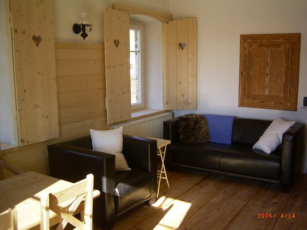 Landhof Schober Appartementen Weissbriach Δωμάτιο φωτογραφία