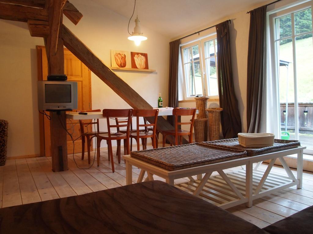 Landhof Schober Appartementen Weissbriach Δωμάτιο φωτογραφία